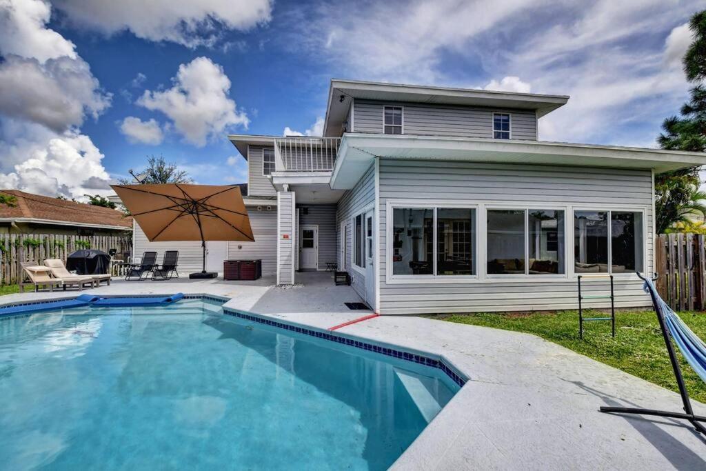 5 Bedroom Mansion With Pool And Non-Heated Jacuzzi Games In Boynton Beach Luaran gambar