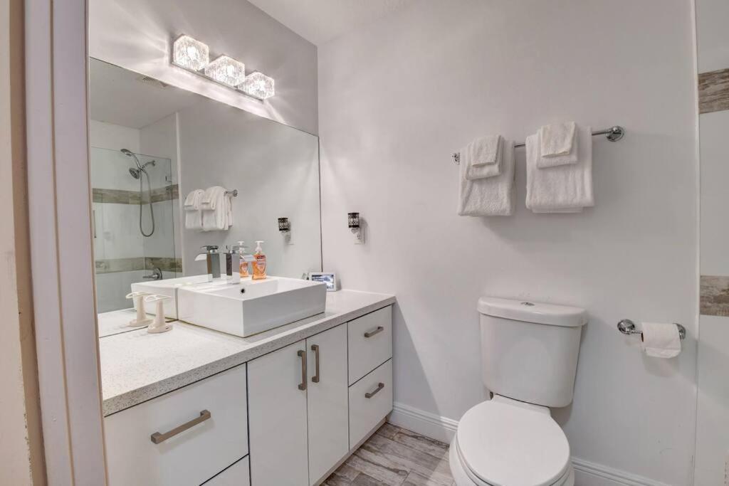 5 Bedroom Mansion With Pool And Non-Heated Jacuzzi Games In Boynton Beach Luaran gambar